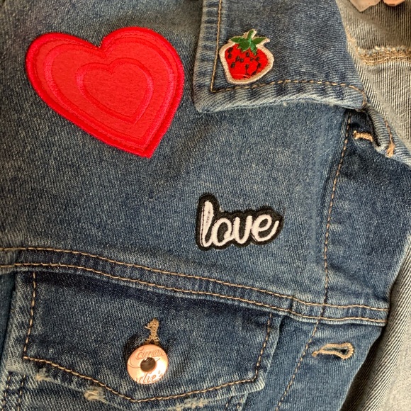 Candies denim jacket with patches NWT - Picture 7 of 9